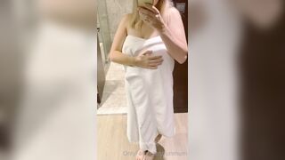 Funmum (Fun Mum aka TheFunMilf) OnlyFans The Fun Milf is a Hot Wife Porn Video 195