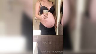 Funmum (Fun Mum aka TheFunMilf) OnlyFans The Fun Milf is a Hot Wife Porn Video 302