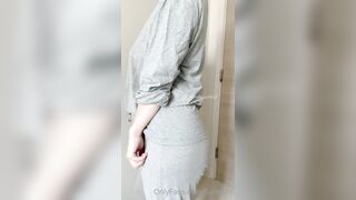 Funmum (Fun Mum aka TheFunMilf) OnlyFans The Fun Milf is a Hot Wife Porn Video 275