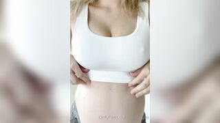 Funmum (Fun Mum aka TheFunMilf) OnlyFans The Fun Milf is a Hot Wife Porn Video 424