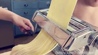 Nakedbakers (Naked Bakers) OnlyFans Leaks nakedbakerstv Blondie Babe Porn Video 89