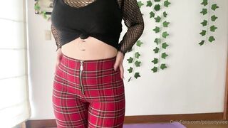 Poisonyviee (Poison Yvie) OnlyFans Leaks Yvie Velour Big Ass Latina Porn Video 128