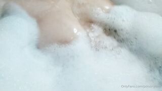 Poisonyviee (Poison Yvie) OnlyFans Leaks Yvie Velour Big Ass Latina Porn Video 175