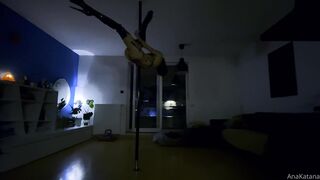 AnaKatana (anndroid17 aka anakatana2) OnlyFans Leaks Ana Katana Slim Crazy Girl Porn Video 2