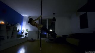 AnaKatana (anndroid17 aka anakatana2) OnlyFans Leaks Ana Katana Slim Crazy Girl Porn Video 2