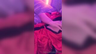 Bebacksoonxx (hotblondesistersx) OnlyFans Leaks Horny Slut Blondie Sister Porn Video 2