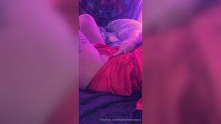 Bebacksoonxx (hotblondesistersx) OnlyFans Leaks Horny Slut Blondie Sister Porn Video 2