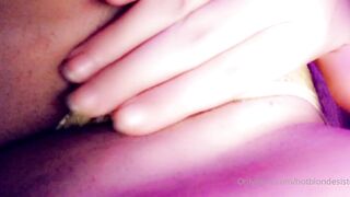 Bebacksoonxx (hotblondesistersx) OnlyFans Leaks Horny Slut Blondie Sister Porn Video 10