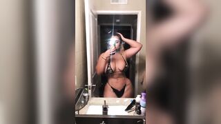 Littlemisslibrarian (Carmela Habibi aka carmellaxo) OnlyFans Leaks Habibihearts Chubby Ebony Babe Porn Video 8