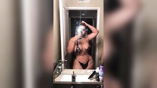 Littlemisslibrarian (Carmela Habibi aka carmellaxo) OnlyFans Leaks Habibihearts Chubby Ebony Babe Porn Video 8