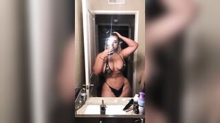 Littlemisslibrarian (Carmela Habibi aka carmellaxo) OnlyFans Leaks Habibihearts Chubby Ebony Babe Porn Video 8