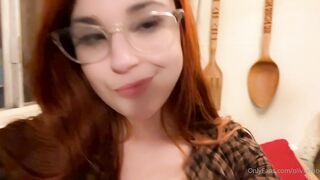 Olivewood (Olive Wood aka OliveWoodMFC) OnlyFans Leaks Red Head Slut is Horny Porn Video 434