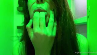 Olivewood (Olive Wood aka OliveWoodMFC) OnlyFans Leaks Red Head Slut is Horny Porn Video 69