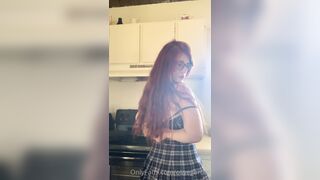 Olivewood (Olive Wood aka OliveWoodMFC) OnlyFans Leaks Red Head Slut is Horny Porn Video 686
