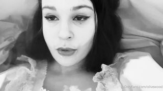 Olivewood (Olive Wood aka OliveWoodMFC) OnlyFans Leaks Red Head Slut is Horny Porn Video 360