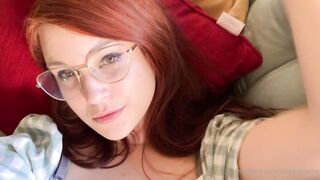 Olivewood (Olive Wood aka OliveWoodMFC) OnlyFans Leaks Red Head Slut is Horny Porn Video 723