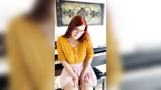 Olivewood (Olive Wood aka OliveWoodMFC) OnlyFans Leaks Red Head Slut is Horny Porn Video 536