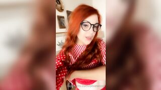 Olivewood (Olive Wood aka OliveWoodMFC) OnlyFans Leaks Red Head Slut is Horny Porn Video 433