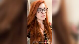Olivewood (Olive Wood aka OliveWoodMFC) OnlyFans Leaks Red Head Slut is Horny Porn Video 424