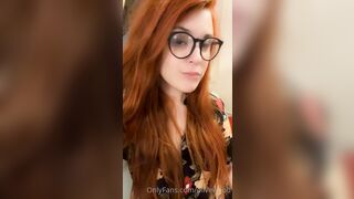 Olivewood (Olive Wood aka OliveWoodMFC) OnlyFans Leaks Red Head Slut is Horny Porn Video 424