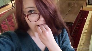 Olivewood (Olive Wood aka OliveWoodMFC) OnlyFans Leaks Red Head Slut is Horny Porn Video 605