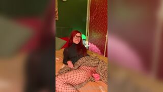 Olivewood (Olive Wood aka OliveWoodMFC) OnlyFans Leaks Red Head Slut is Horny Porn Video 417