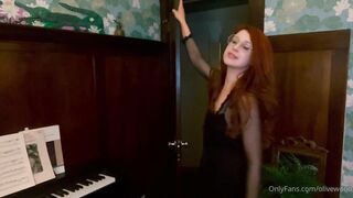 Olivewood (Olive Wood aka OliveWoodMFC) OnlyFans Leaks Red Head Slut is Horny Porn Video 82