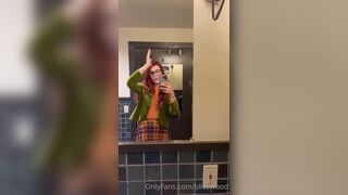 Olivewood (Olive Wood aka OliveWoodMFC) OnlyFans Leaks Red Head Slut is Horny Porn Video 216