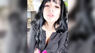 Rileykwums (Riley Kwums aka rileyisrawr) OnlyFans Leaks Smug Girl from Paradise Porn Video 32