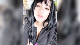 Rileykwums (Riley Kwums aka rileyisrawr) OnlyFans Leaks Smug Girl from Paradise Porn Video 32