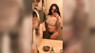 Saffronxxrose (Saffron Rose aka Saff aka SaffronXRose) OnlyFans Leaks saff.if.ya.nasty Boob Magic 51