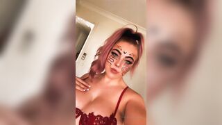 Tigbittyholli2.0 (TigBittyHolli VIP aka TigBittyHolli FREE) OnlyFans Leaks itshollicurtis hollicurtiss Tattoo Girl Porn 3