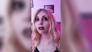 Hina-poe (Hina Poe aka Hinapoe) OnlyFans Leaks Half European Half Asian Petite Kinky Girl Porn Video 7