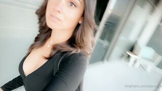 Alanaaraya (Alana Araya aka alanaallovertheplace) OnlyFans Leaks Average Girl Next Door Getting Naughty Porn Video 18