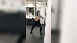 Heyitsapril (April O Neil aka heyitsapriloneil) OnlyFans Leaks iloveapriloneil Busty Slut Porn Video 64