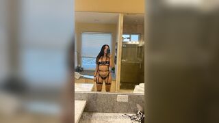 Lucelu (mynamesluce aka doingthemostluce aka tslucesworld) OnlyFans Leaks Electric Chick Porn Video 135